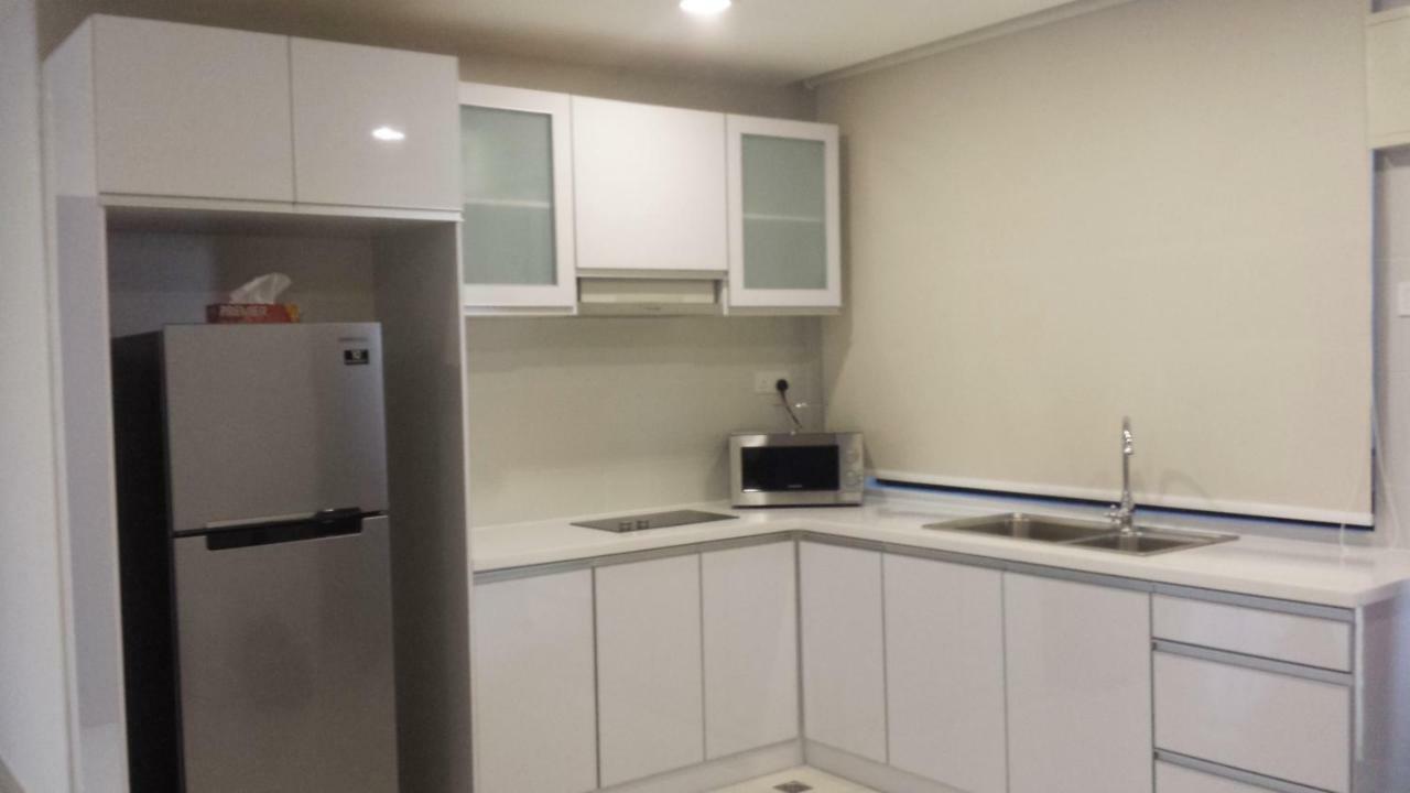 Cherloft@Samsuria Beach Residences Kampung Sungai Ular Екстер'єр фото